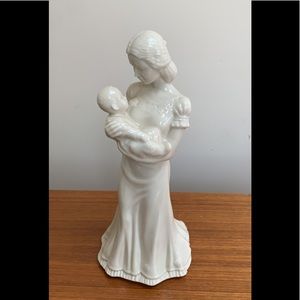 🤱🏻Lenox Figurine China Jewels Collection Quiet Time Mother holding baby NWT